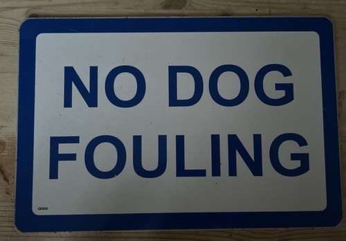 Ge935 dog fouling sign - dog,